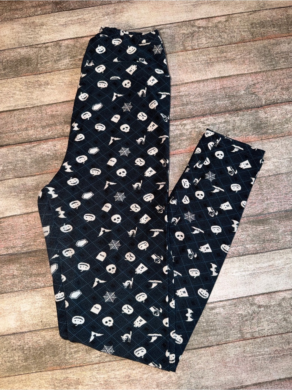 LuLaRoe Black Halloween Print Leggings